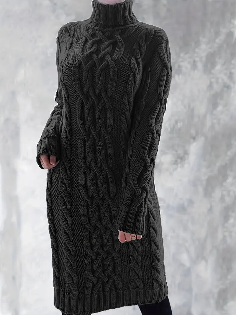 Classico ed elegante abito in maglia a cavo con collo a collo alto