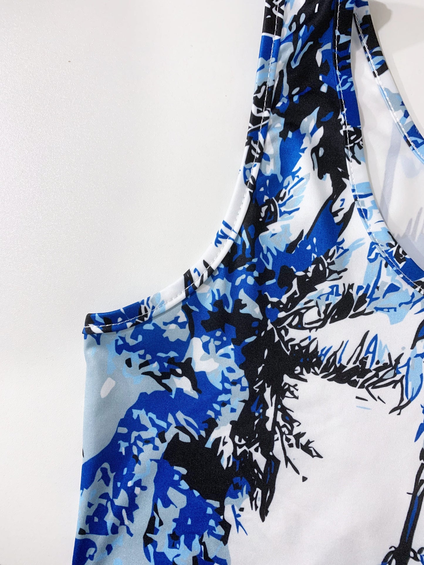 Abito estivo da donna senza maniche - motivo palme tropicali, lunghezza al ginocchio, collo rotondo