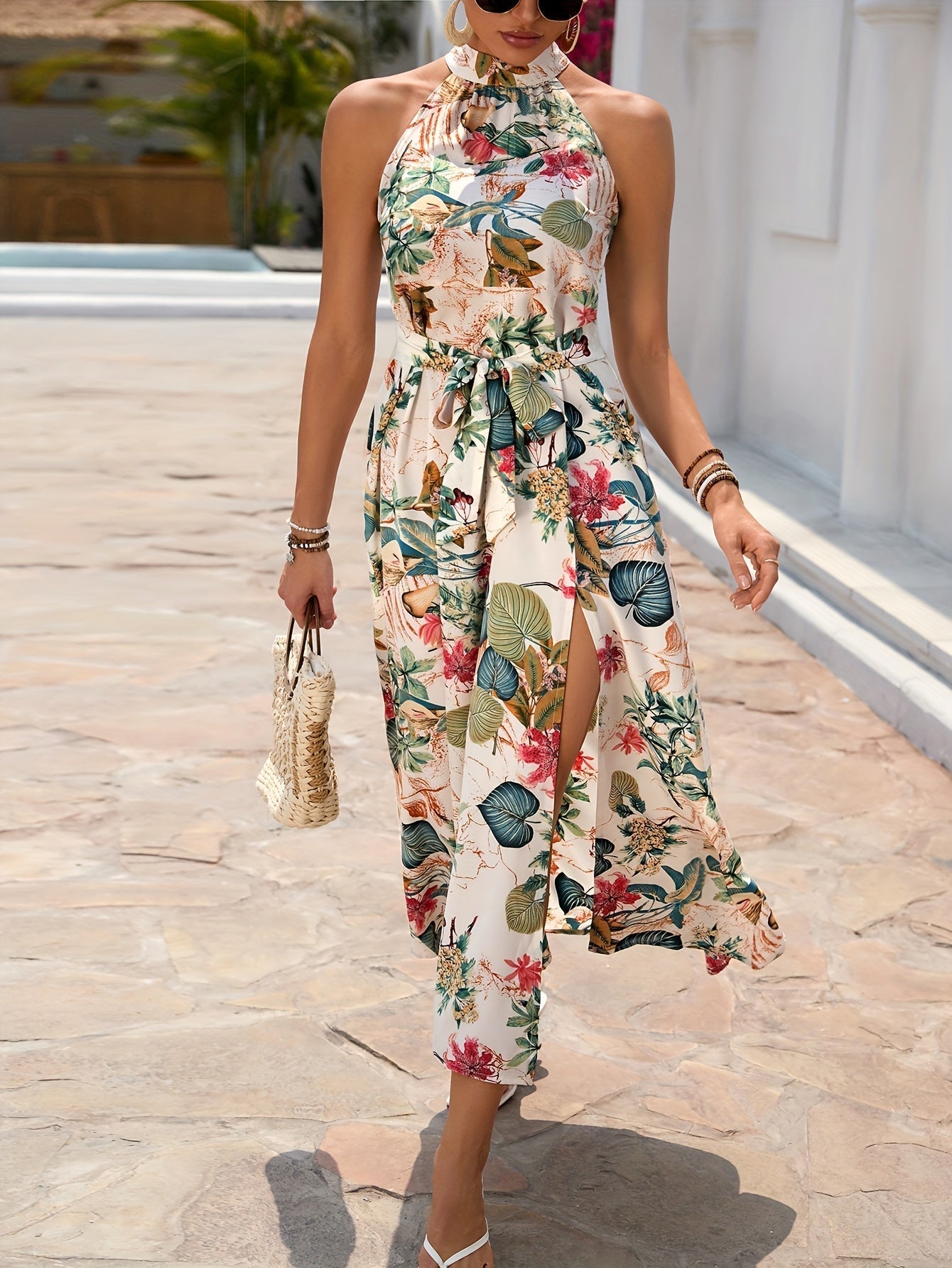Abito con motivo floreale e cintura, vestito estivo per le vacanze