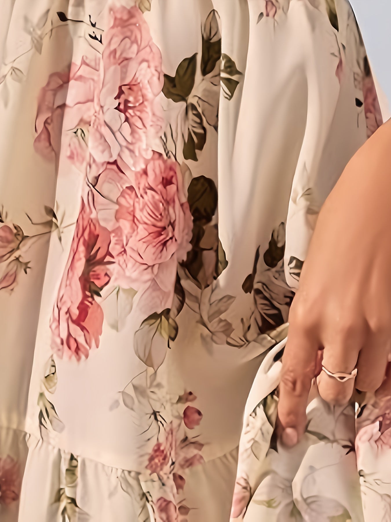 Abito casual a spalla fredda con stampa floreale e maniche corte