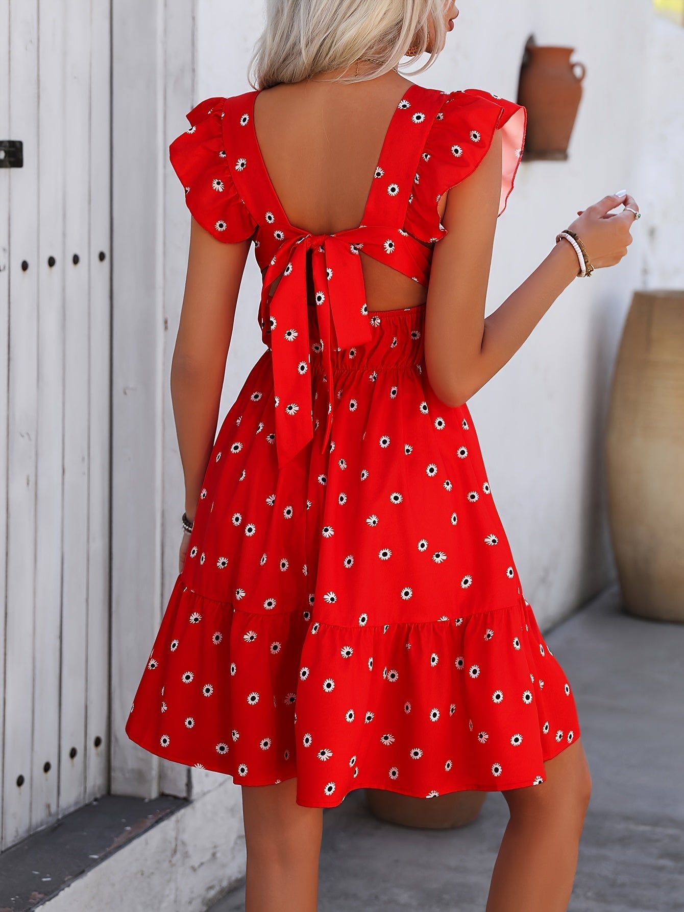 Elegante abito A-line - motivo floreale, scollatura quadrata e dettaglio con fiocco