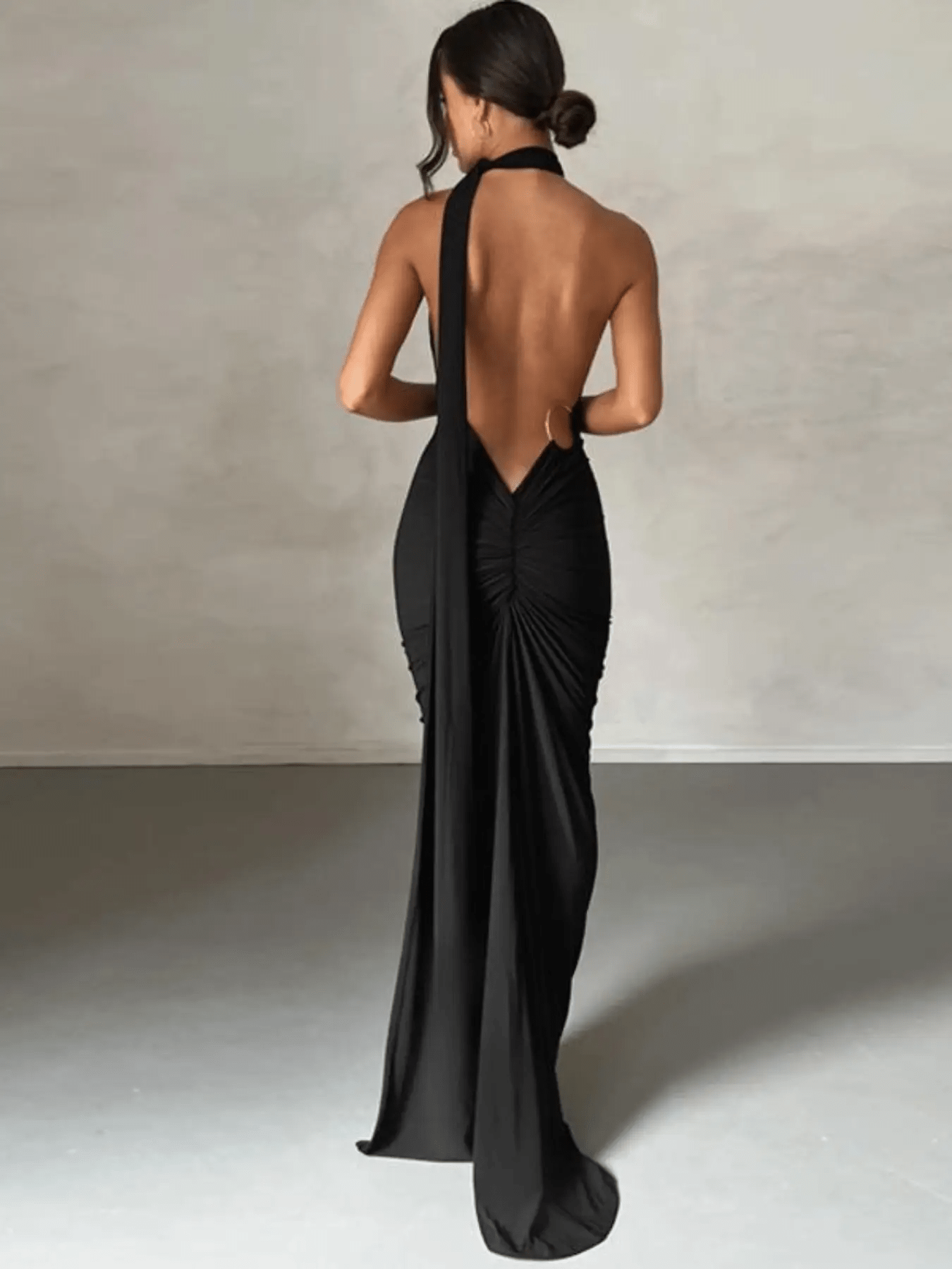 Abito estivo plissettato fuori dalle spalle - Senza maniche, aderente alla figura ed elegante per le feste