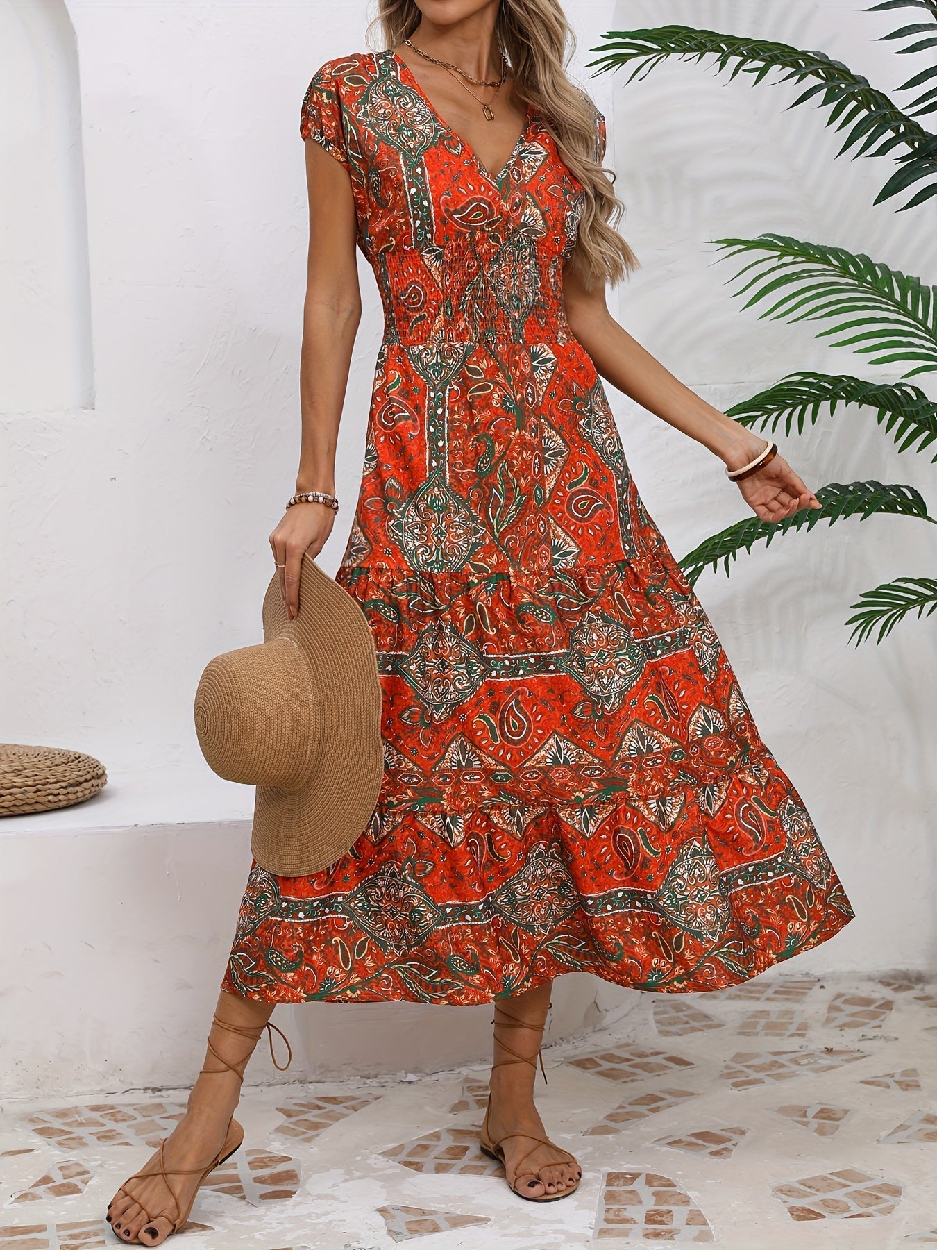 Maxi abito con motivo paisley Scollo a V rosso Ideale per le vacanze