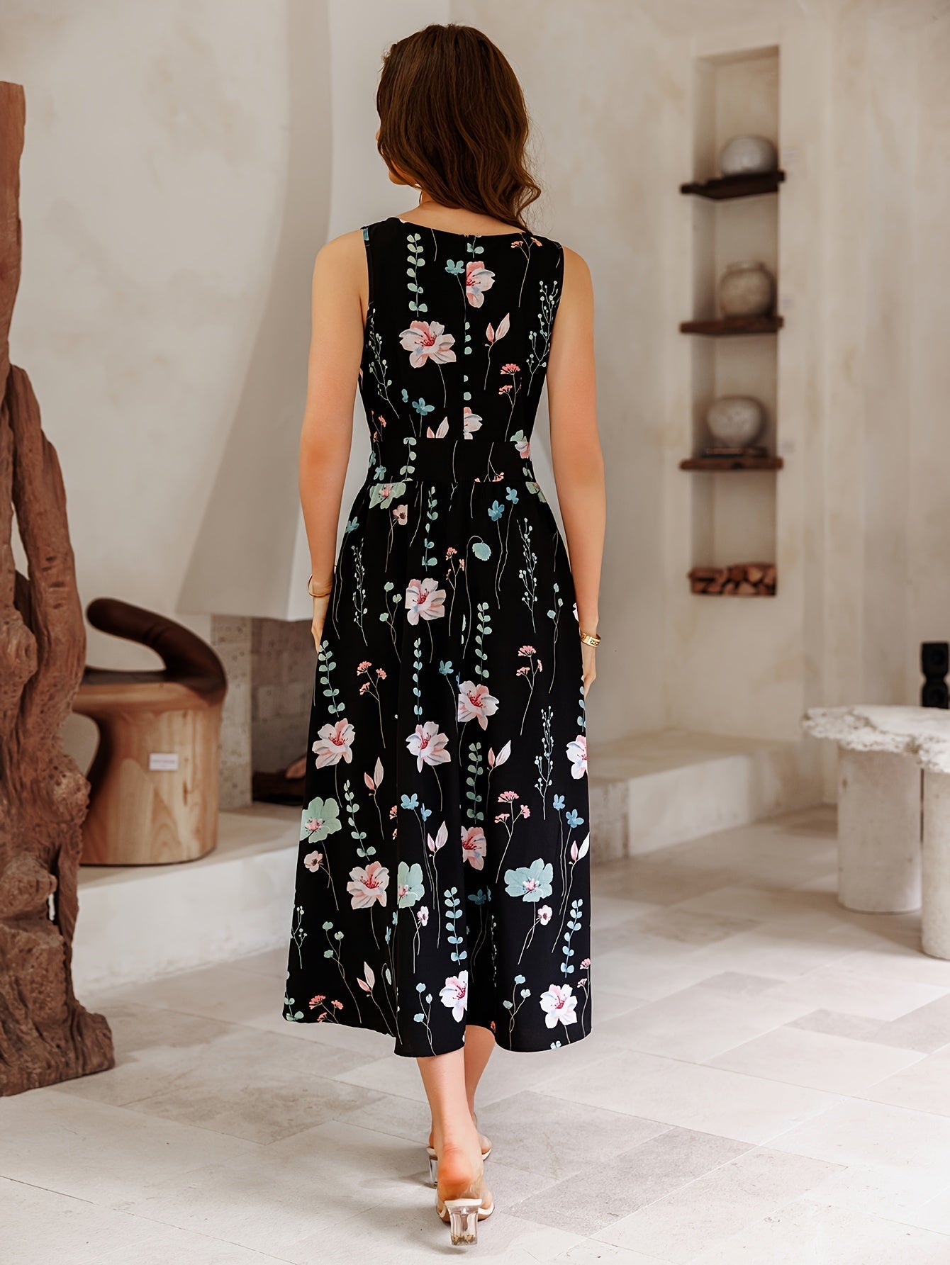 Abito estivo con stampa floreale - Abito senza maniche con scollo a V e linea ad A