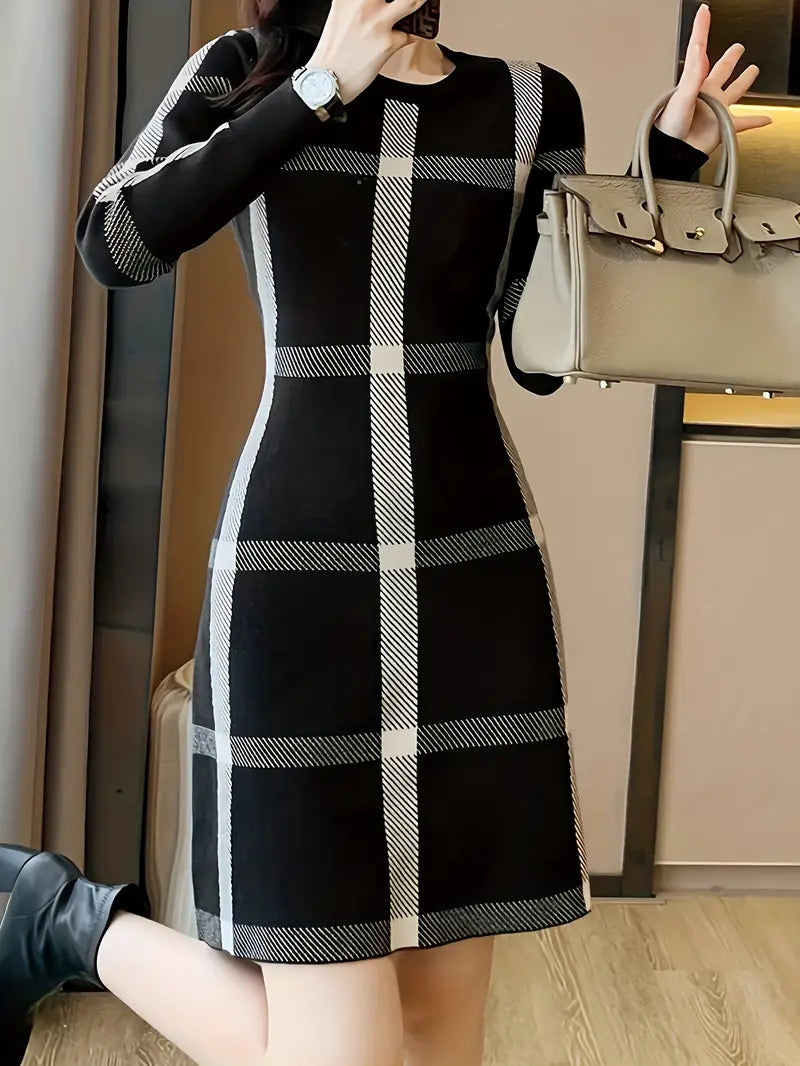 Abito da donna in maglia alla moda, maniche lunghe, vestibilità slim, elegante scollatura rotonda