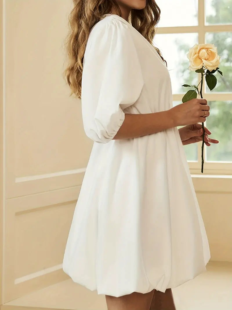 Scollo a V, manica corta, abito estivo di moda