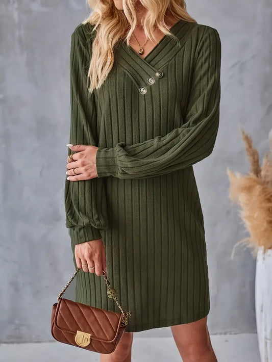 Elegante abito a coste con scollo a V - maniche lunghe con dettaglio di bottoni