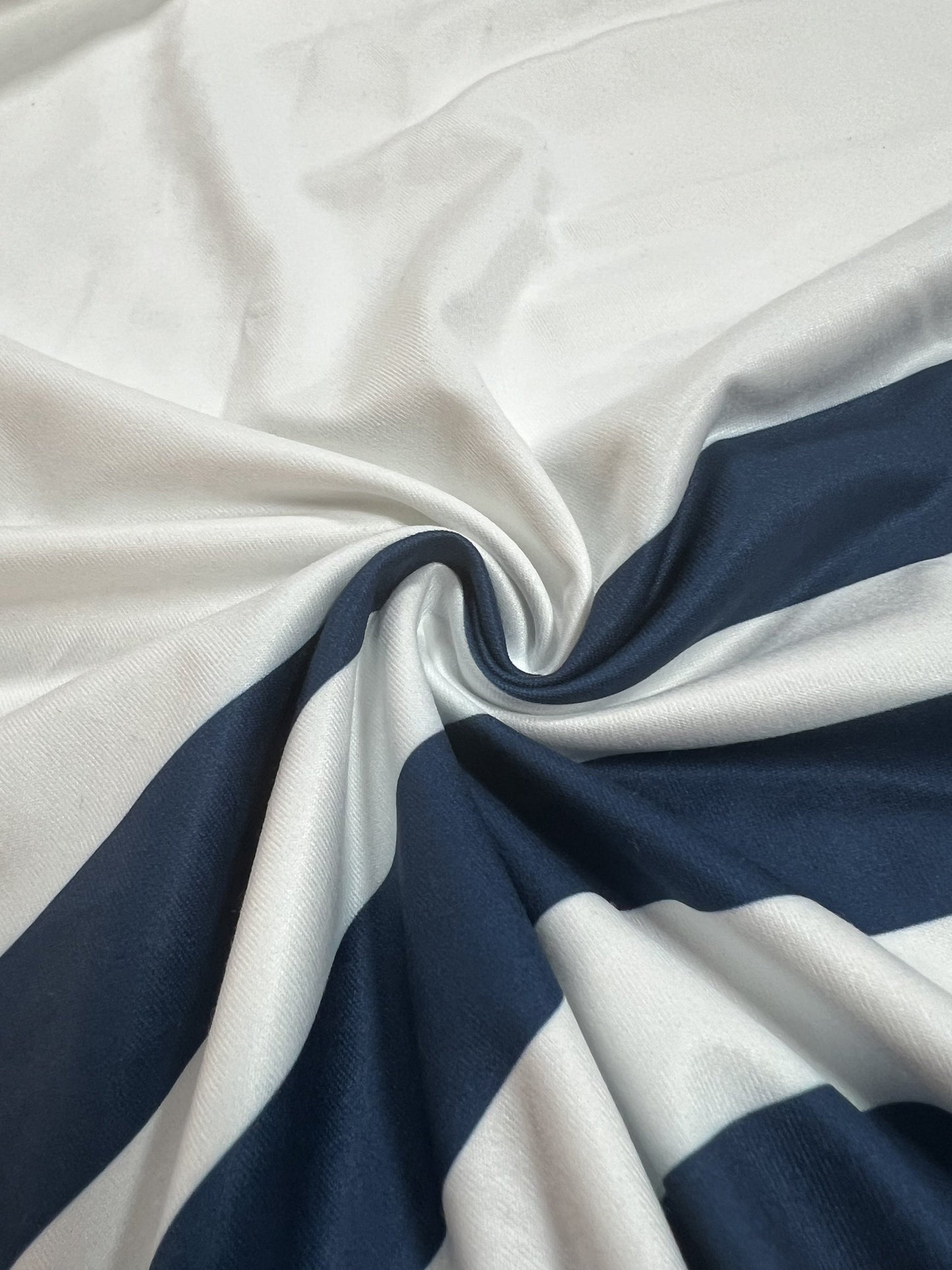 Elegante abito senza spalline a righe linea A estate