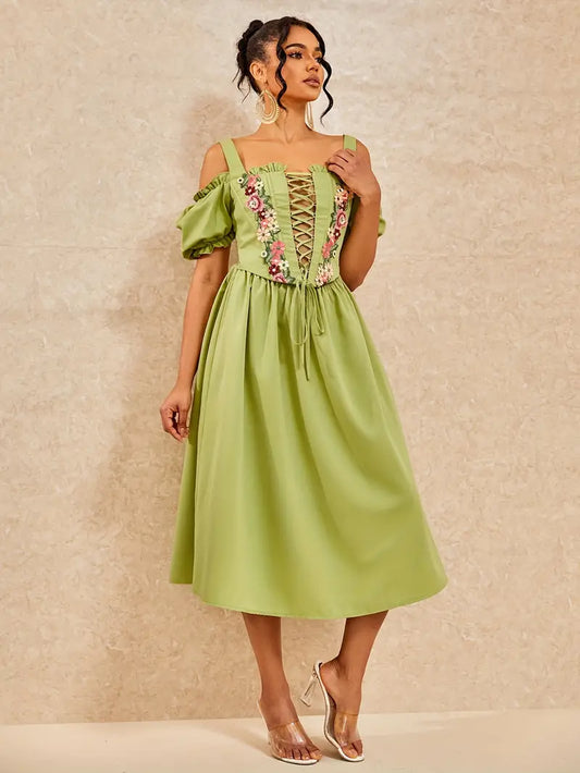 Abito in pizzo ricamato floreale