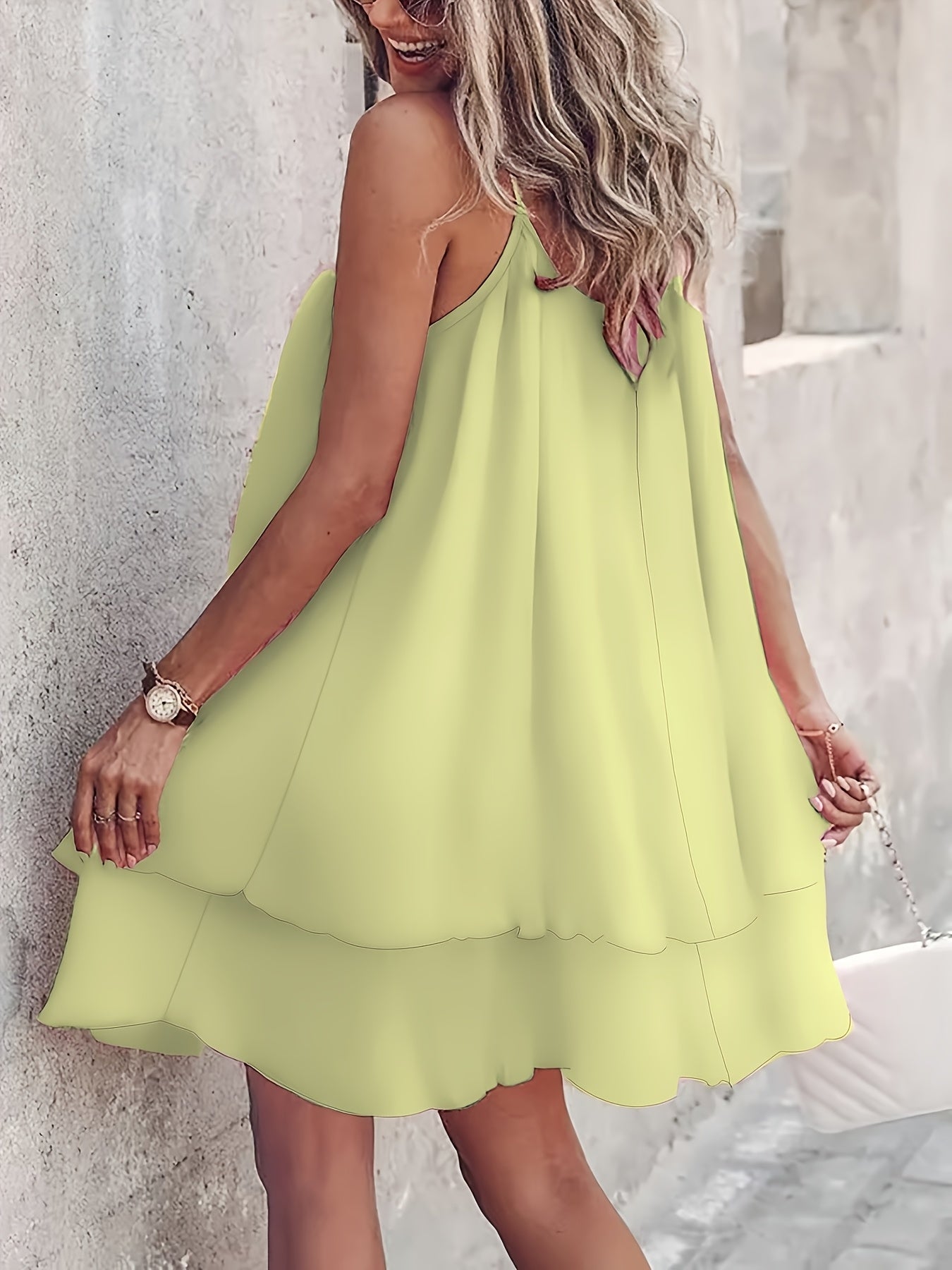 Abito in tulle con perle - Leggero ed elegante a strati