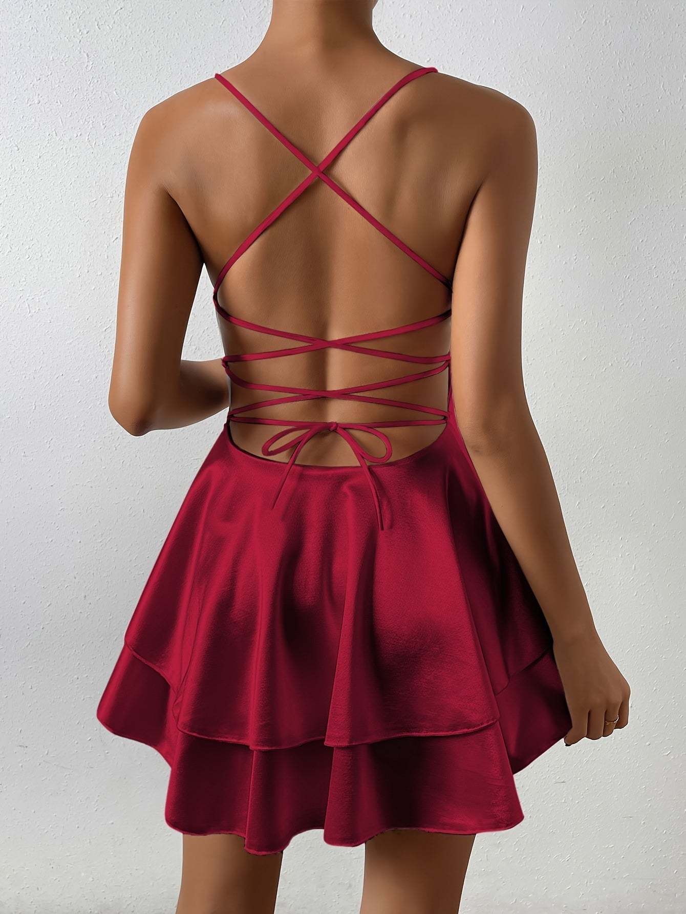 Abito estivo con cami - Schiena incrociata, Modello aderente, Orlo con volant, Senza maniche