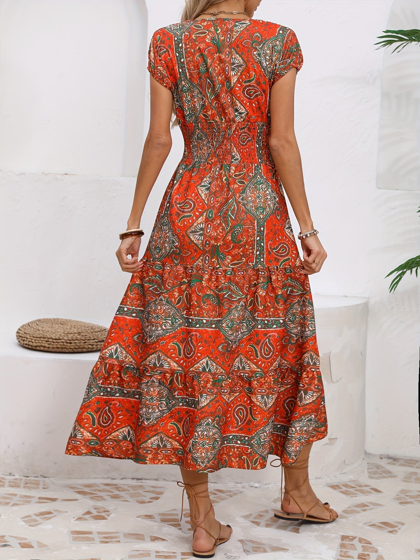 Maxi abito con motivo paisley Scollo a V rosso Ideale per le vacanze