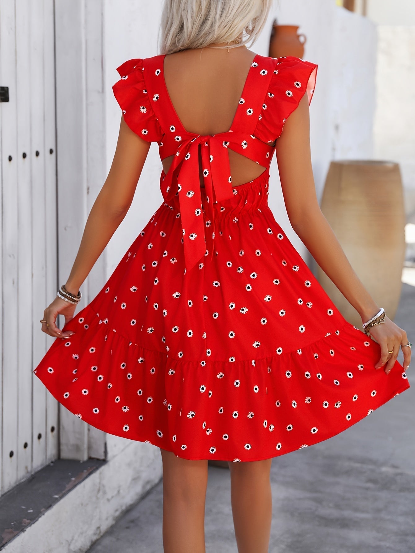 Elegante abito A-line - motivo floreale, scollatura quadrata e dettaglio con fiocco