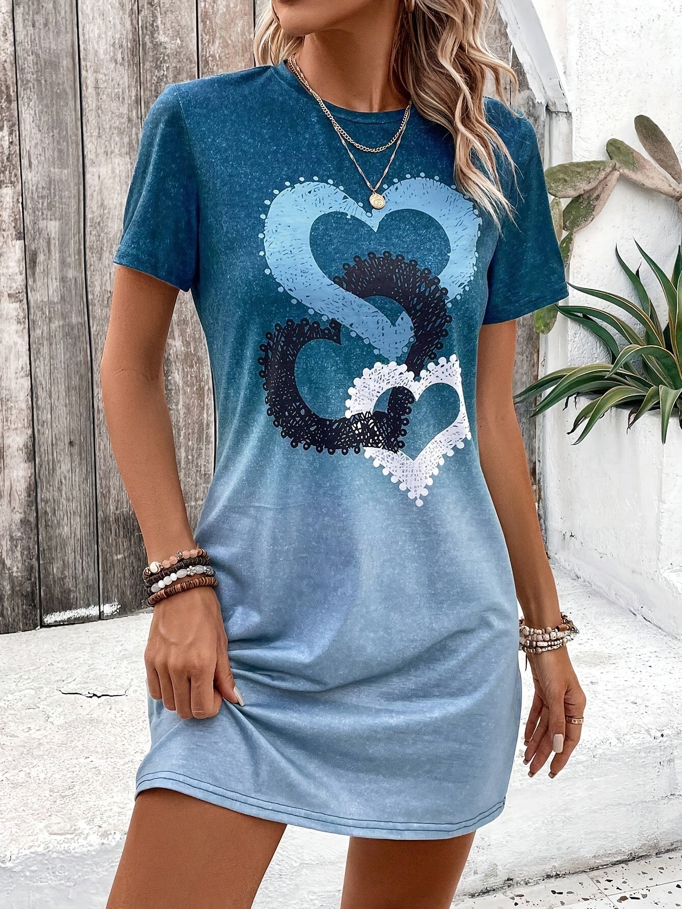 Abito estivo da donna - Abito T-shirt a maniche corte con sfumatura di colore