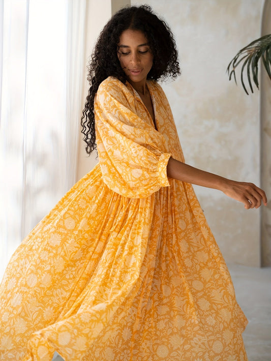 Abito floreale con scollo a V - Abito estivo arioso con maniche a lanterna