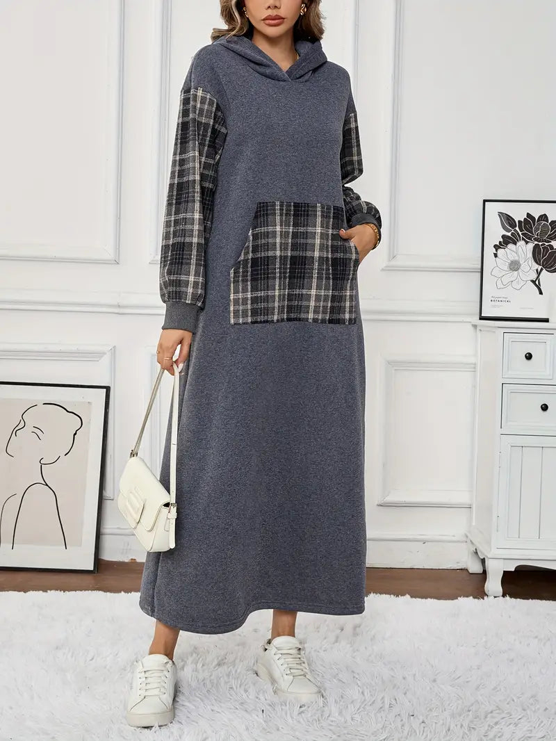 Maxi abito foderato in pile con cappuccio per donna