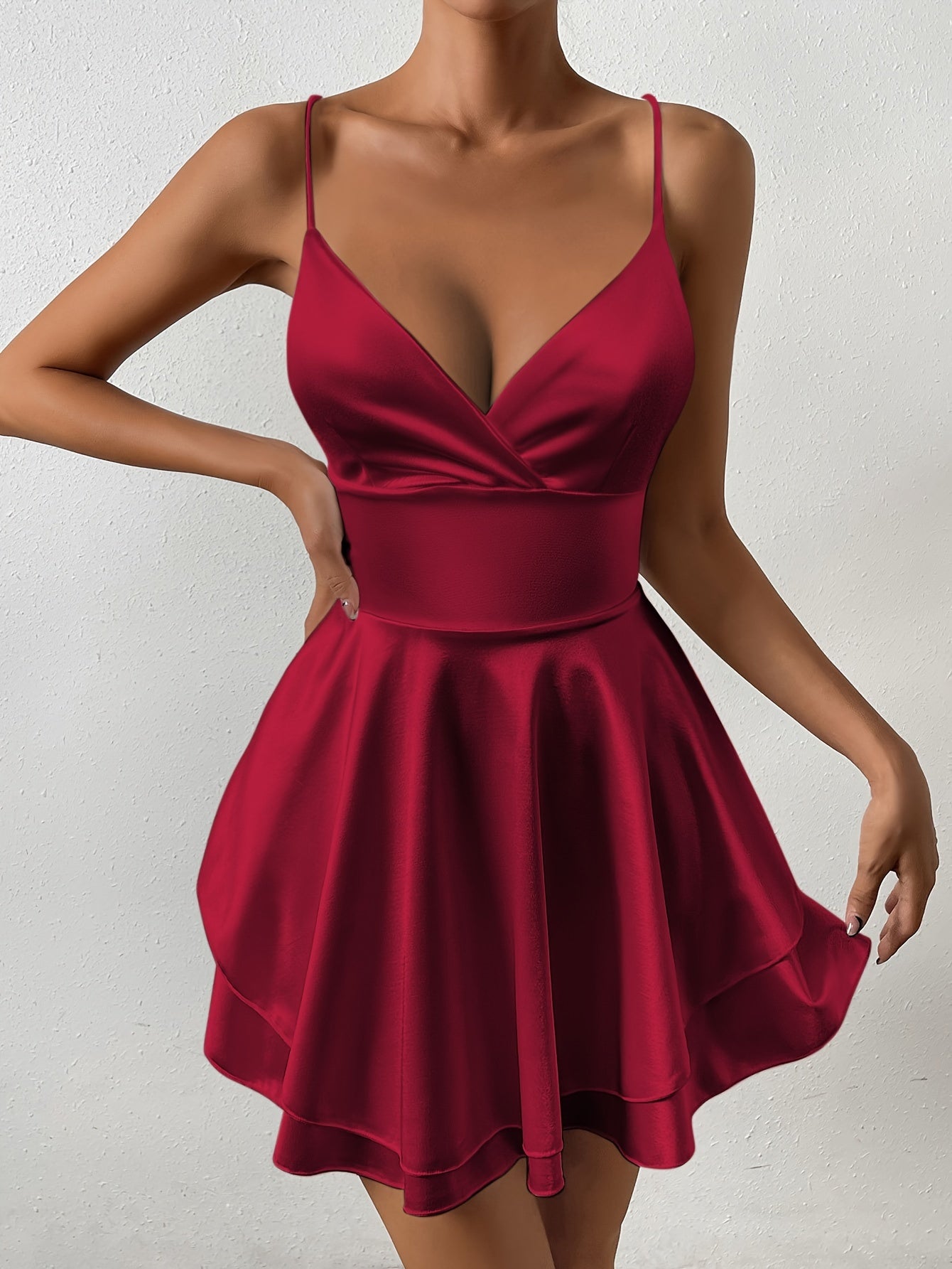 Abito estivo con cami - Schiena incrociata, Modello aderente, Orlo con volant, Senza maniche