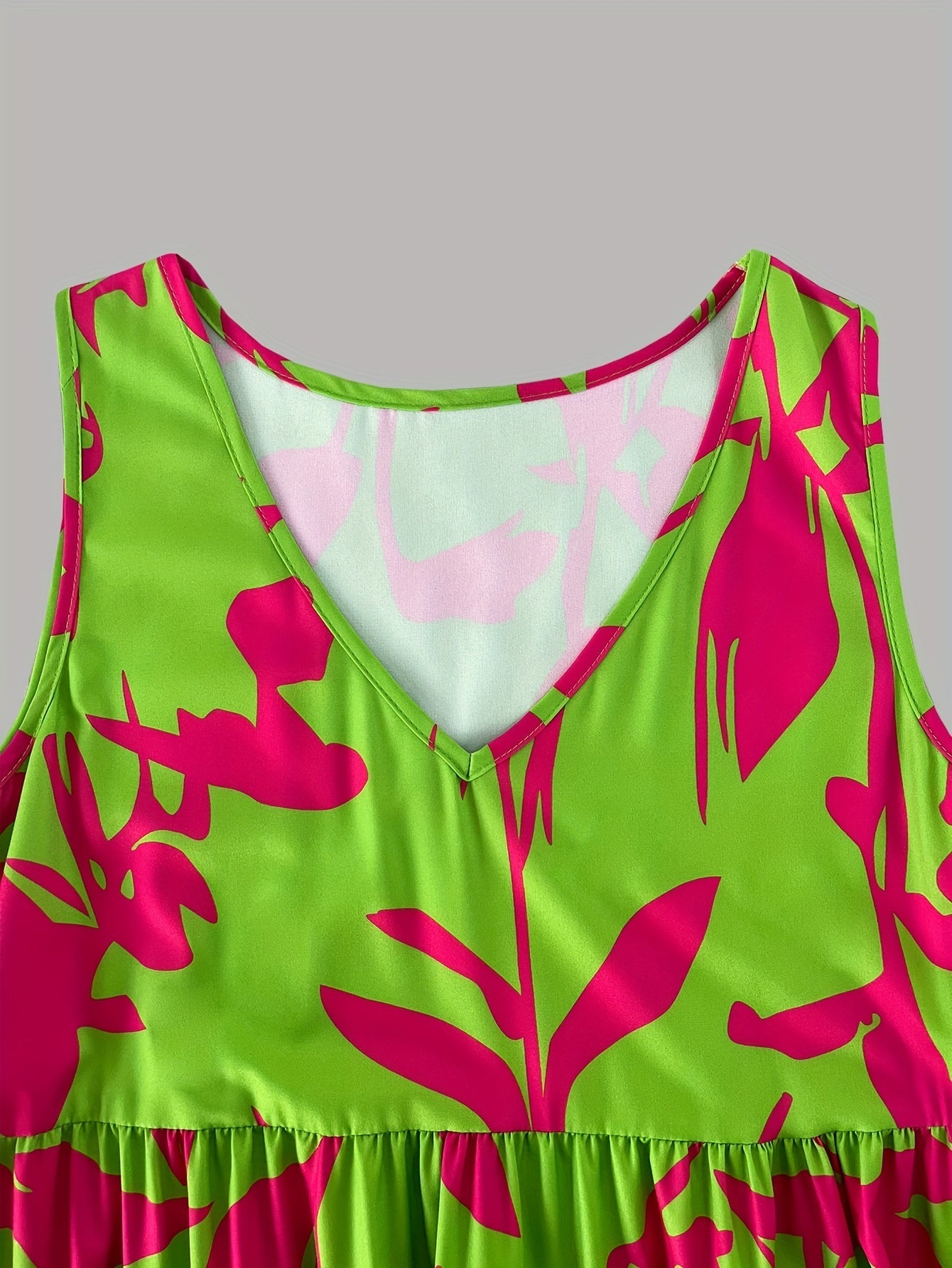 Elegante abito floreale con scollo a V - Senza maniche Sciolto e arioso