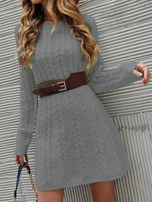 Abito in maglia a cavi - maniche lunghe, collo rotondo, look casual in maglia