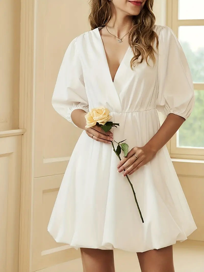 Scollo a V, manica corta, abito estivo di moda