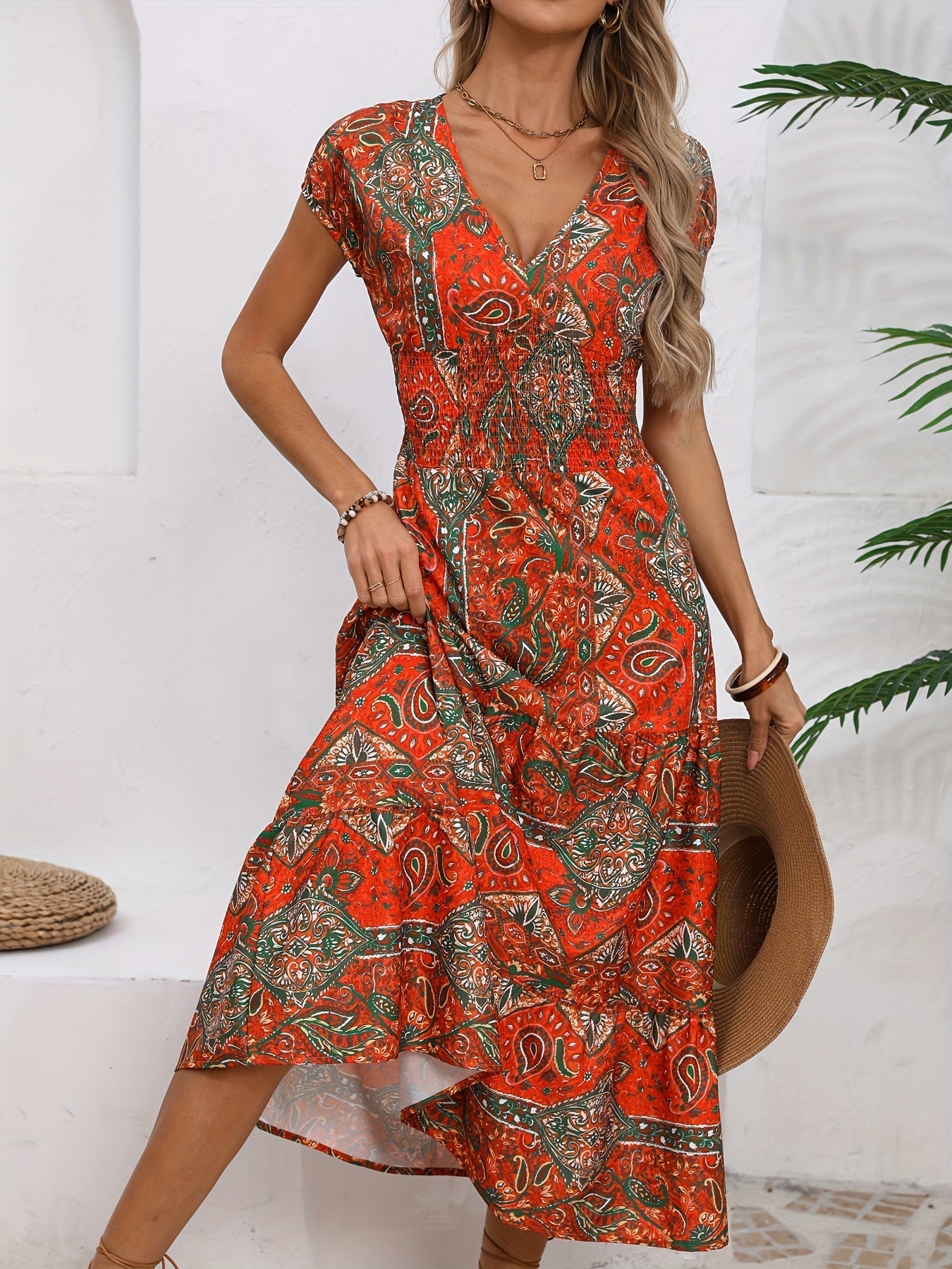 Maxi abito con motivo paisley Scollo a V rosso Ideale per le vacanze