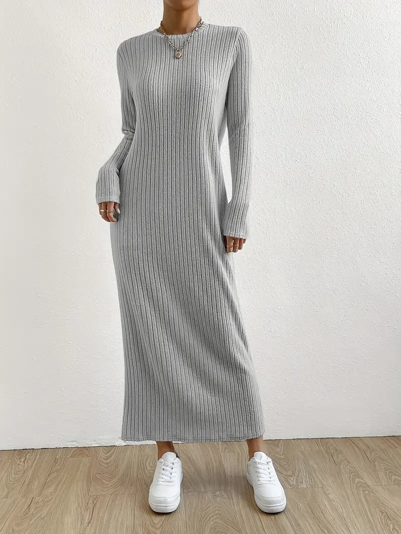 Maxi abito a maniche lunghe - Monocolore, Elegante design a girocollo