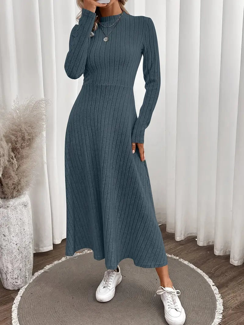 Maxi abito monocromatico casual e glamour a maniche lunghe a coste