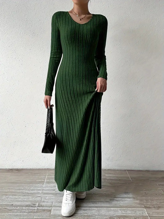 Elegante abito in maglia a maniche lunghe con scollo a V – linea ad A