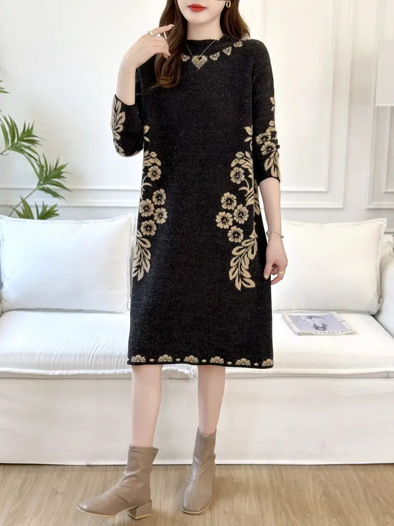 Elegante abito da donna in maglia di media lunghezza - snellente per l'autunno