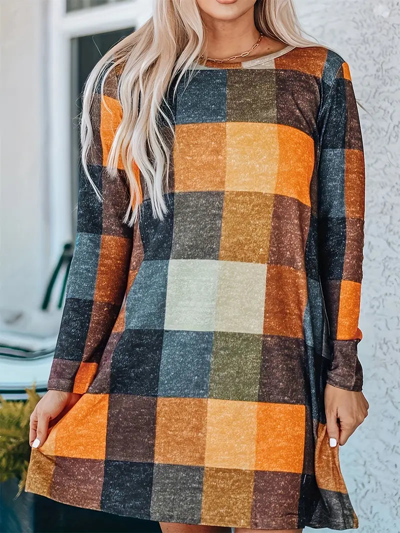 Mini abito casual a quadri con scollo tondo e maniche lunghe