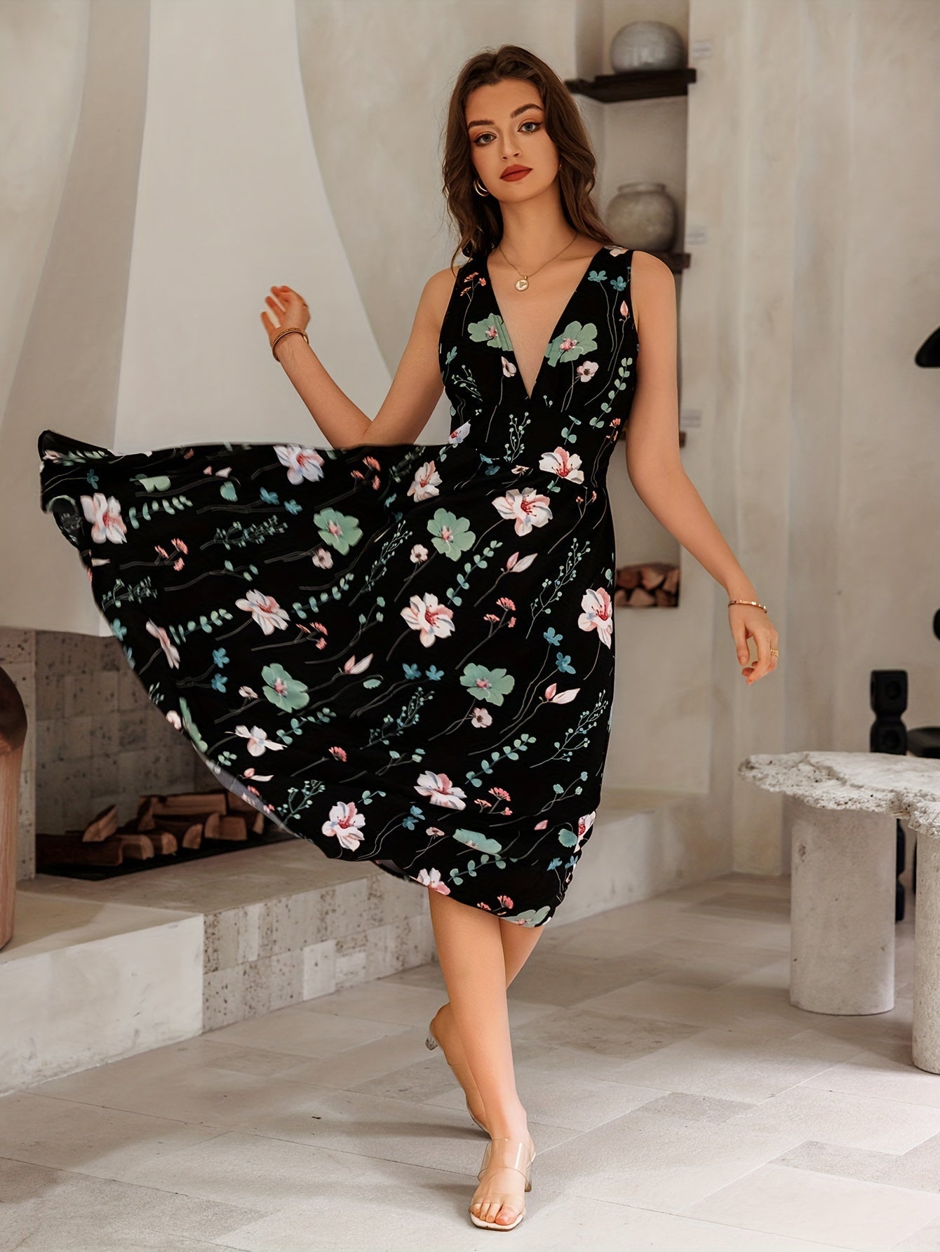 Abito estivo con stampa floreale - Abito senza maniche con scollo a V e linea ad A