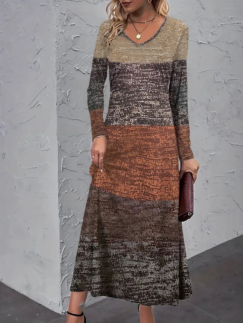 Audace e bello: abito midi con scollo a V e color block