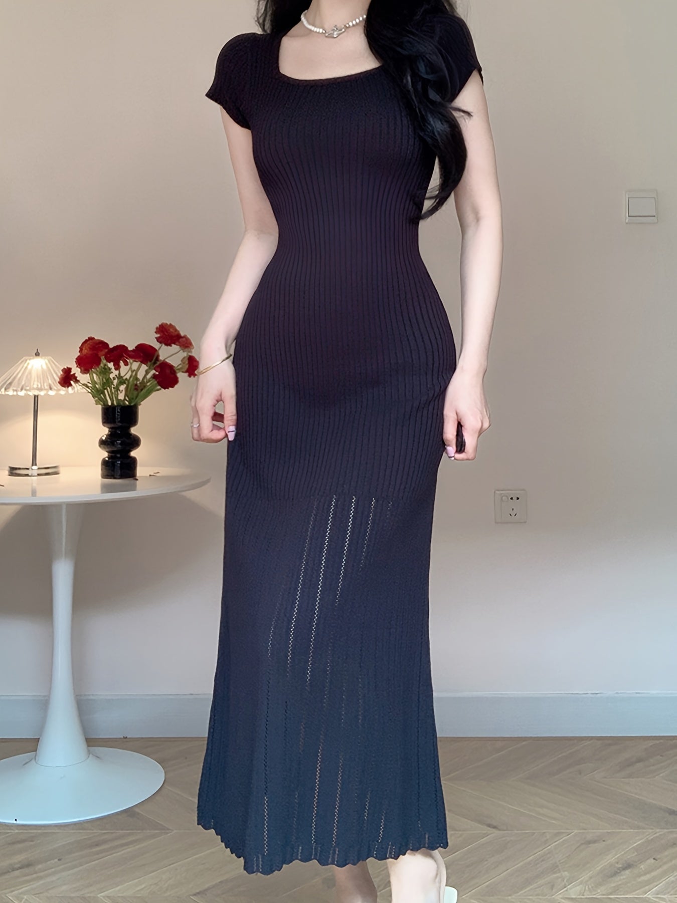 Abito estivo Scollo quadrato Linea A manica corta Elegante e arioso