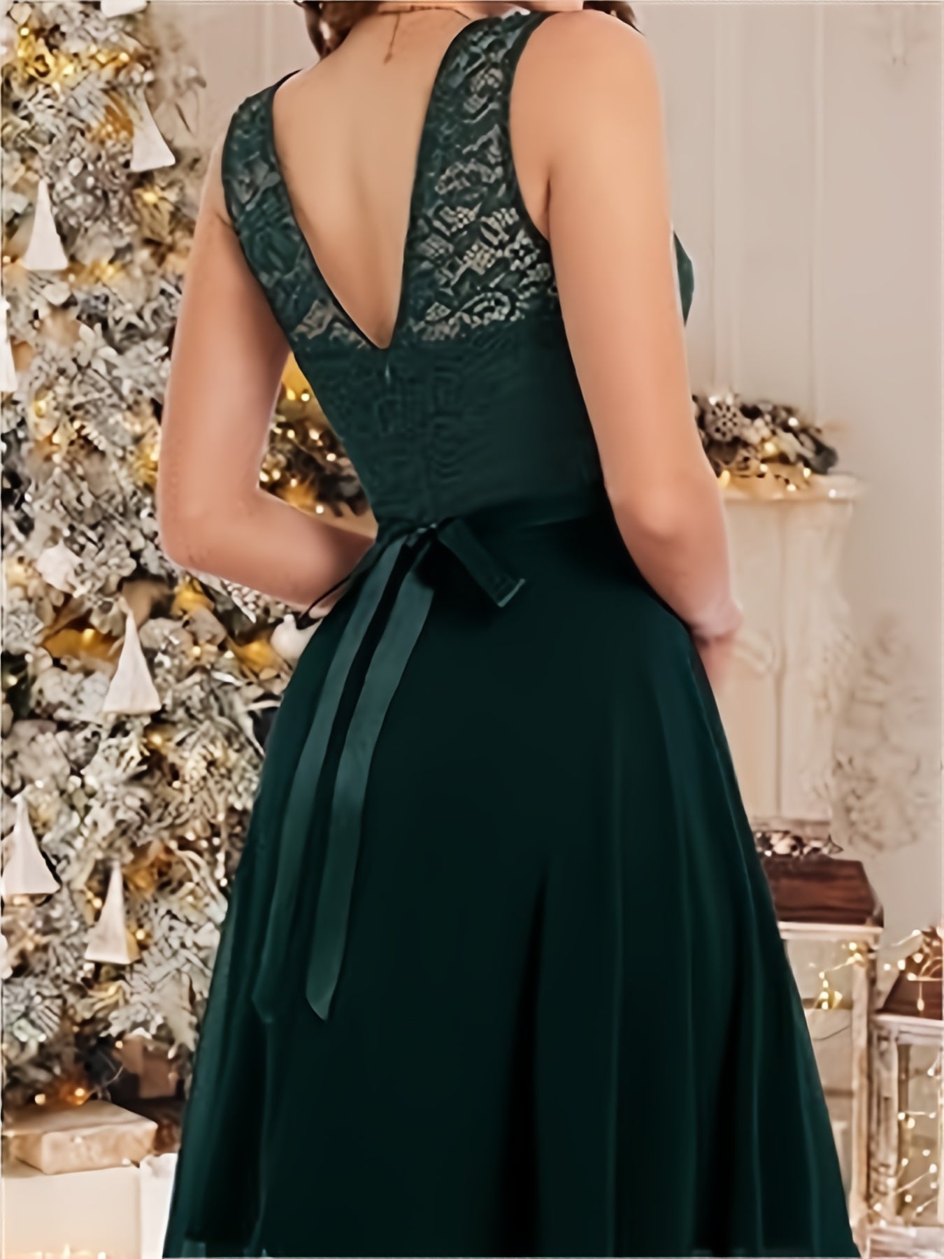 Abito estivo con scollo rotondo - Plissettato, linea ad A, pizzo patchwork, lunghezza al ginocchio ed elegante