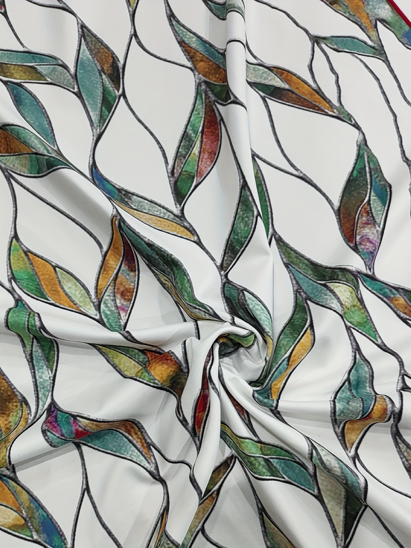 Abito estivo con motivo a foglie - abito midi aderente alla figura con scollo a V