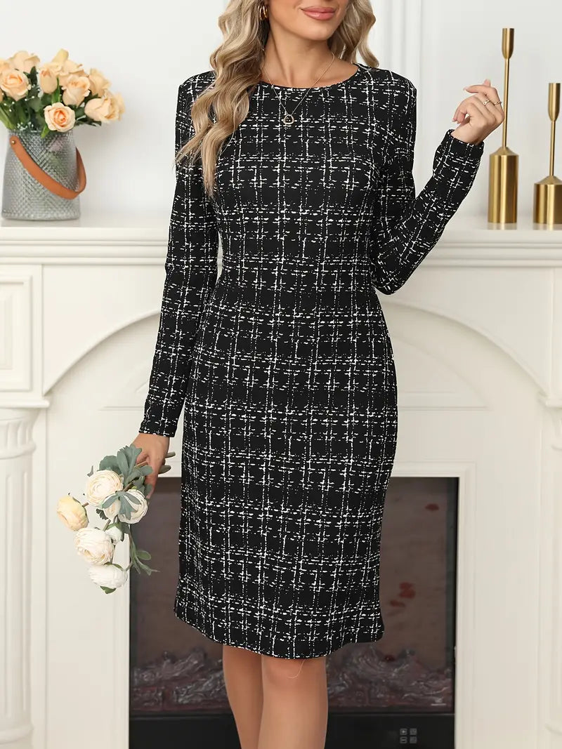 Abito classico a quadri con scollo rotondo, perfetto