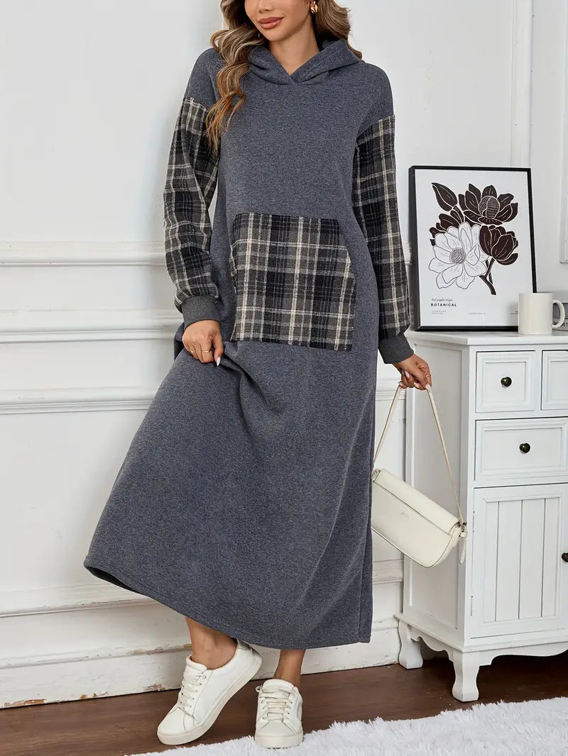 Maxi abito foderato in pile con cappuccio per donna