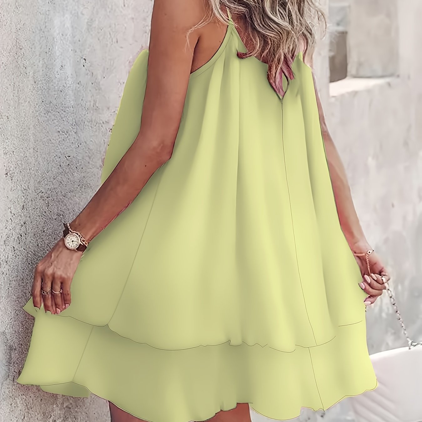 Abito in tulle con perle - Leggero ed elegante a strati