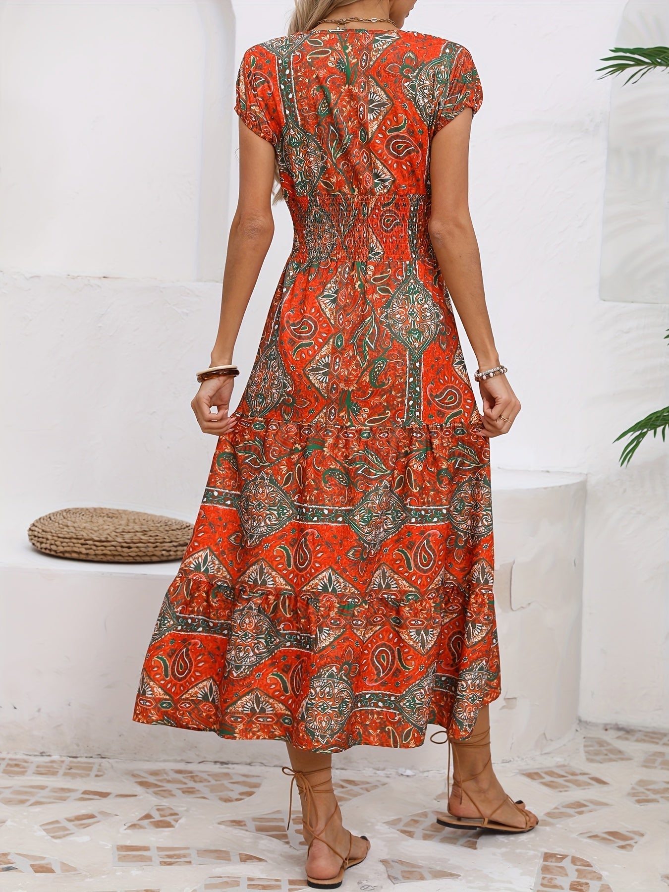 Maxi abito con motivo paisley Scollo a V rosso Ideale per le vacanze