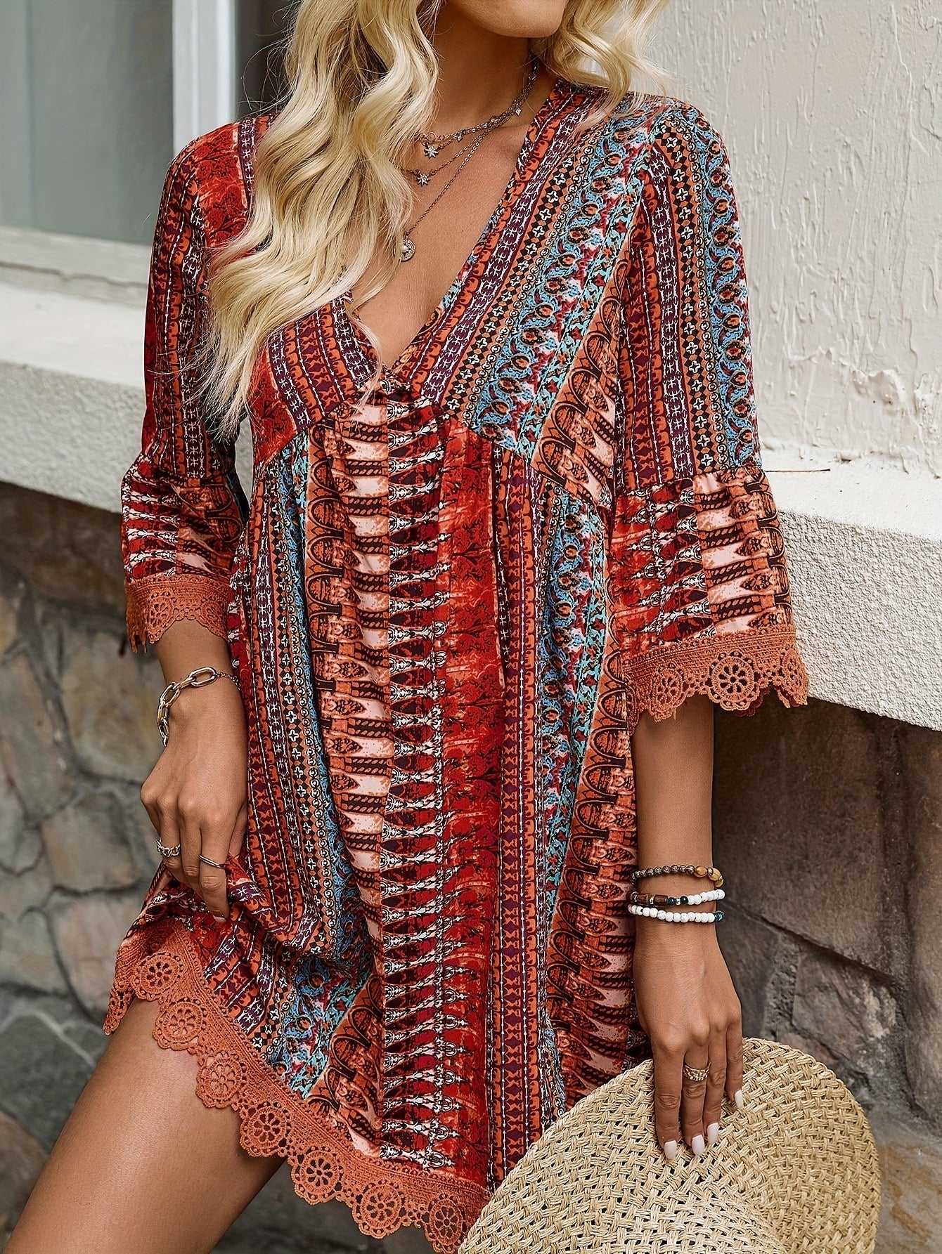 Abito elegante con scollo a V e pizzo Abito estivo leggero a righe colorate