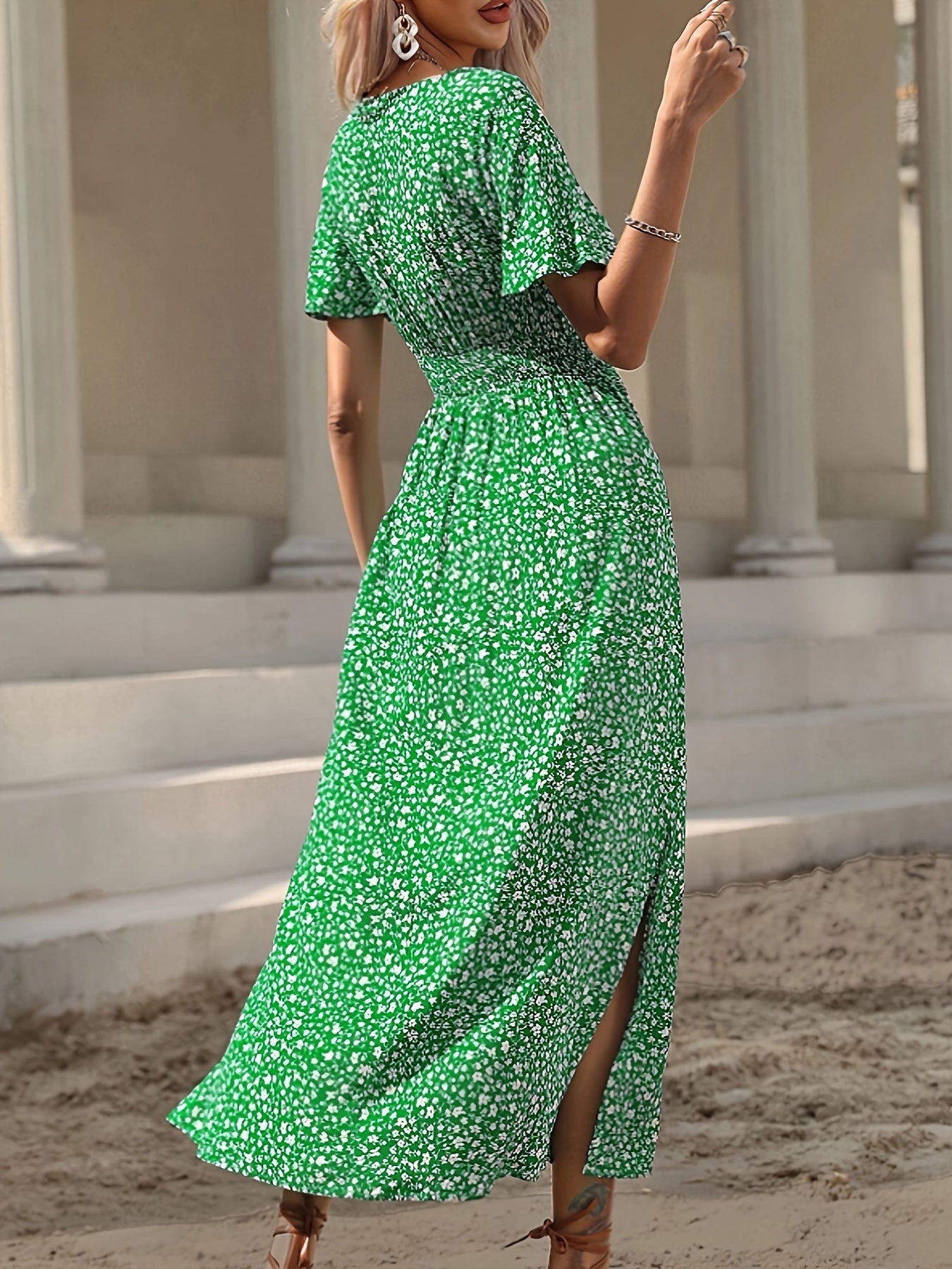 Abito midi con scollo a V floreale e spacco, abito da festa a maniche corte