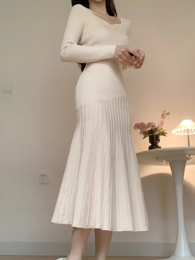 Abito in maglia con scollo a V e maniche lunghe - stile mediorientale, lunghezza al pavimento, linea ad A